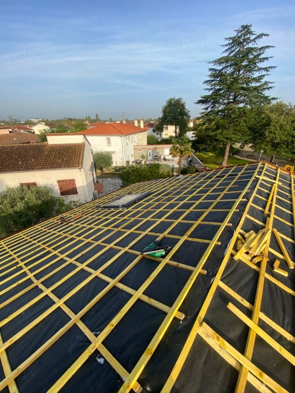Rénovation d'une toiture en tuiles à Gaillac